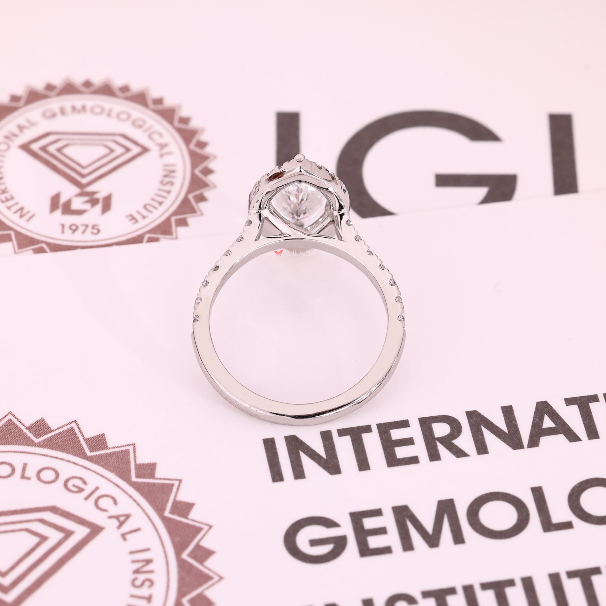Lab-grown diamond ring with IGI certified stone.