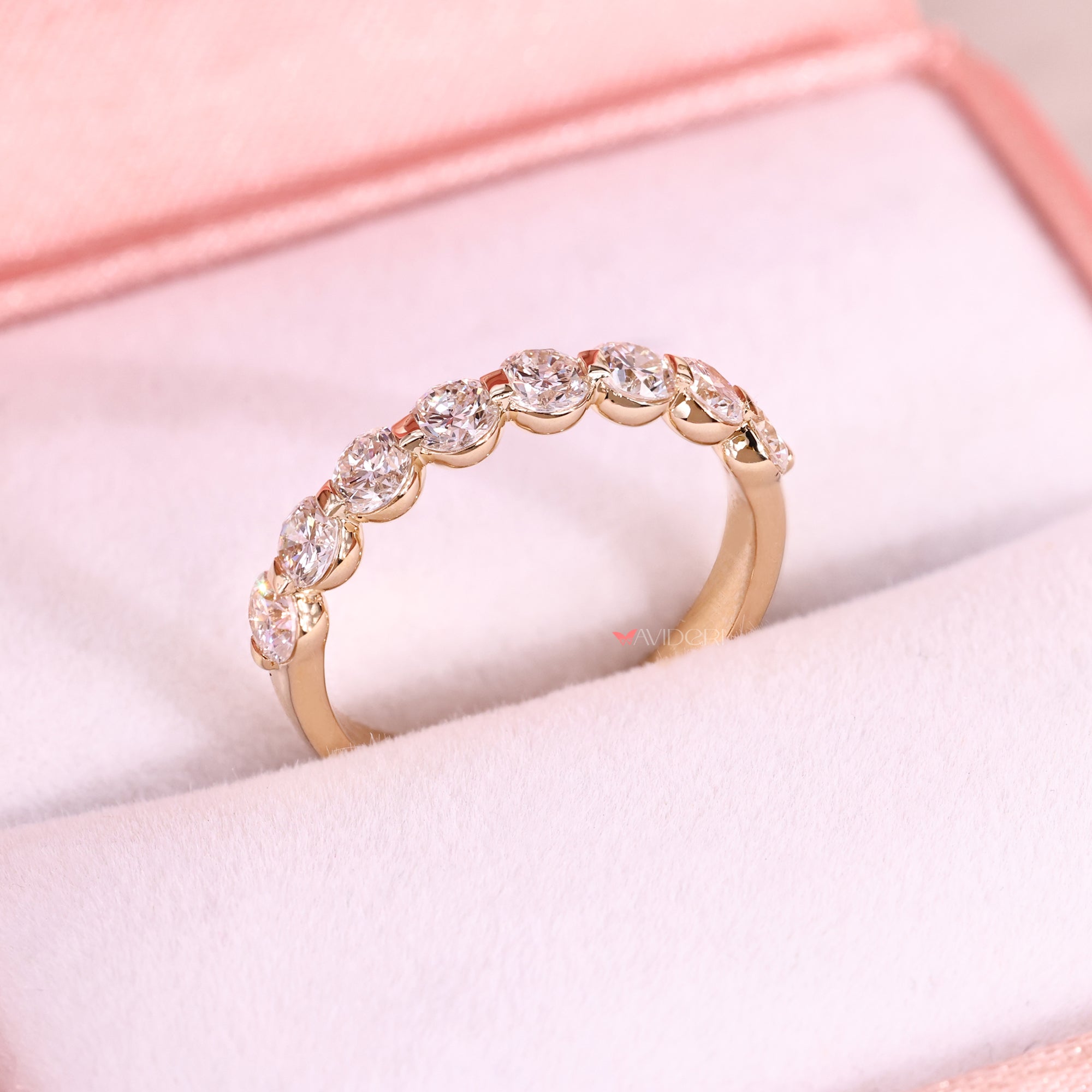 Avideri band with handmade jewelry.
