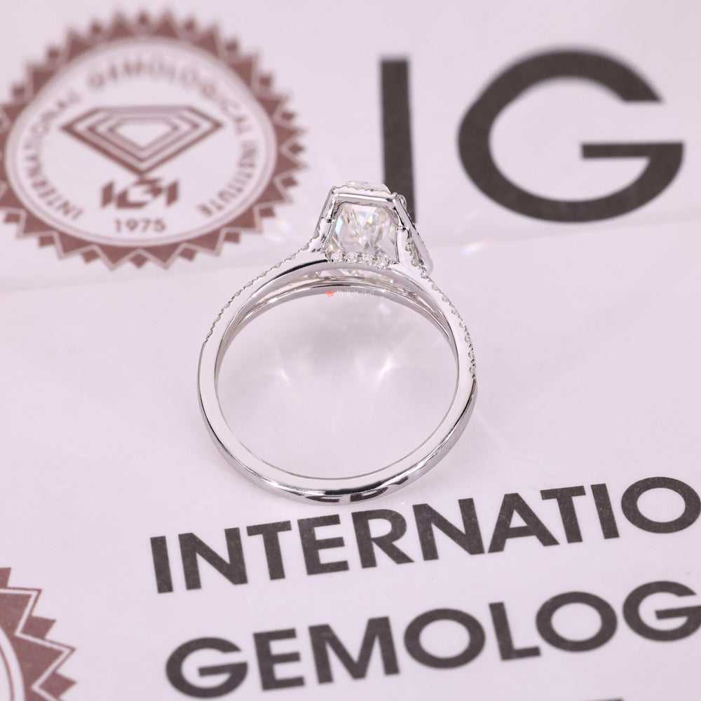 Lab grown coffin diamond ring with refined setting.
