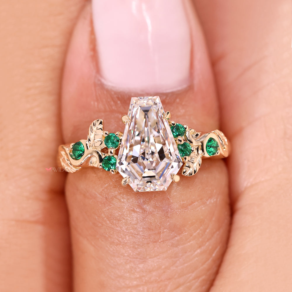 Avideri Coffin Cut Diamond Engagement Ring.
