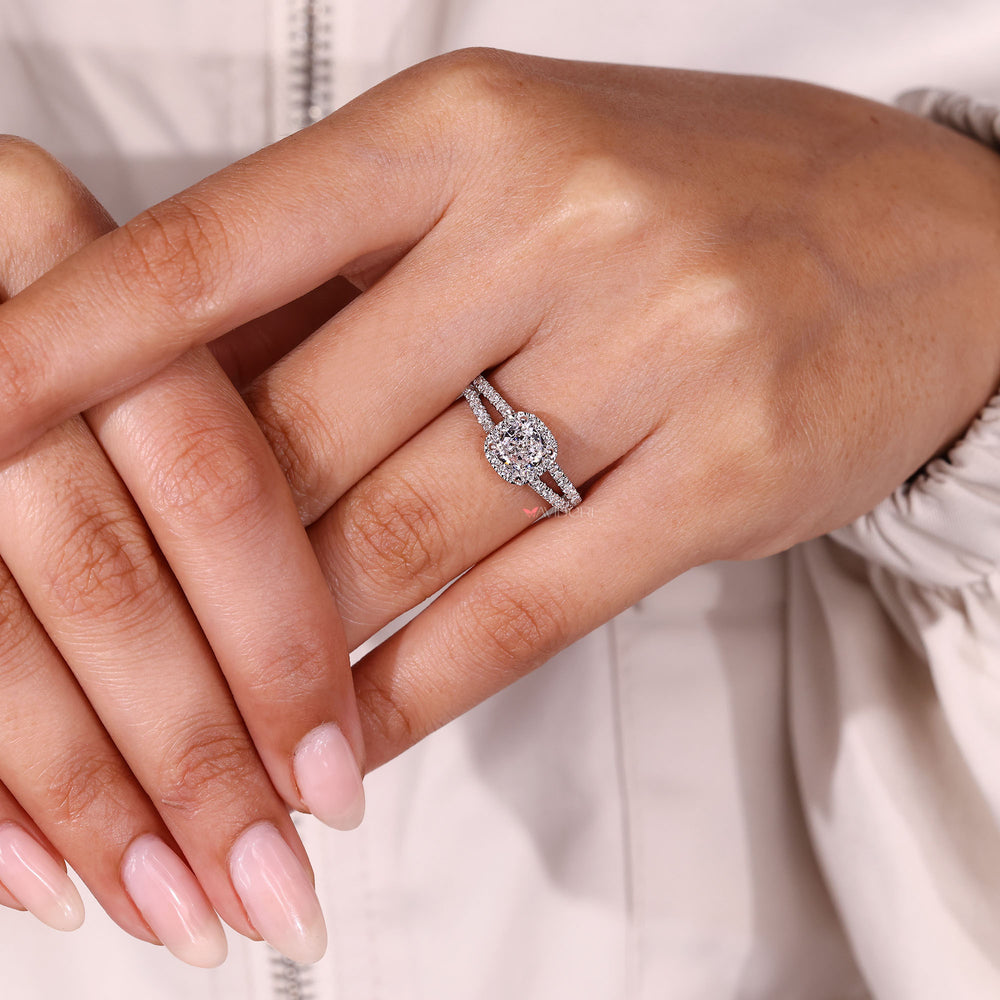 Avideri cushion cut diamond halo engagement ring.

