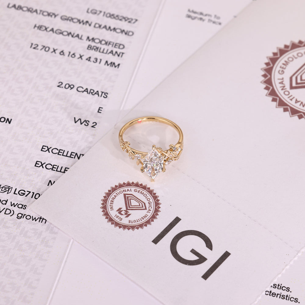 Avideri engagement ring with filigree diamond ring.