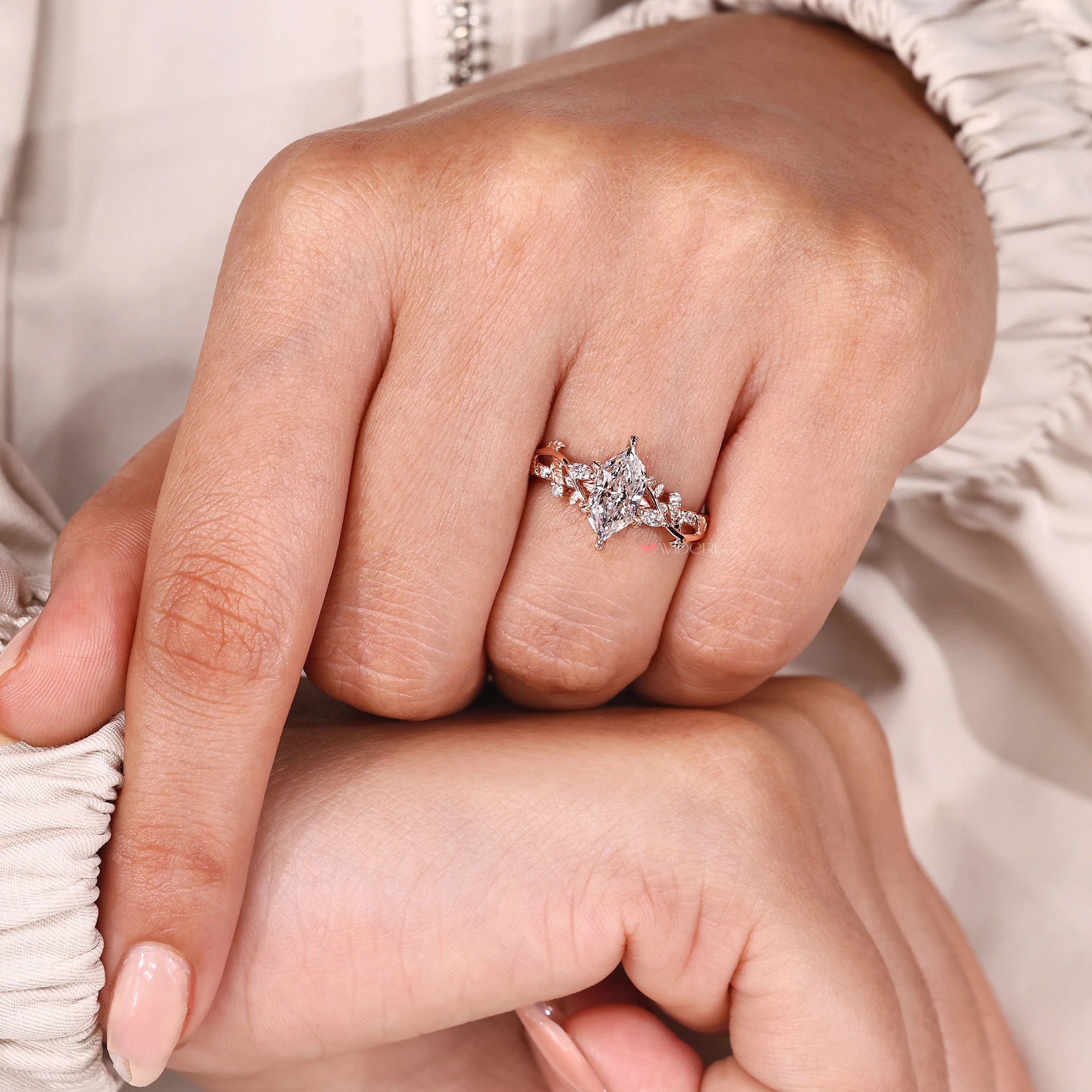 Handmade jewelry with avideri ring.