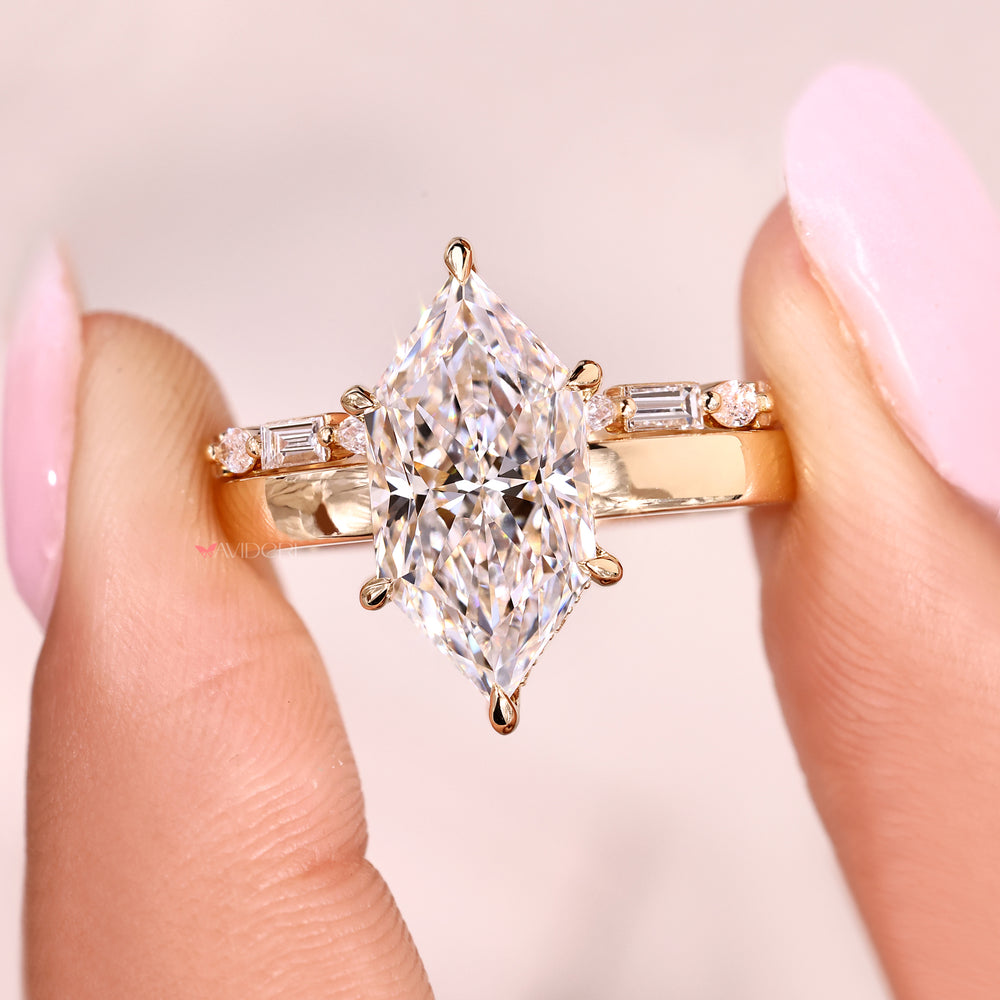 Round diamond engagement ring with shared prong.