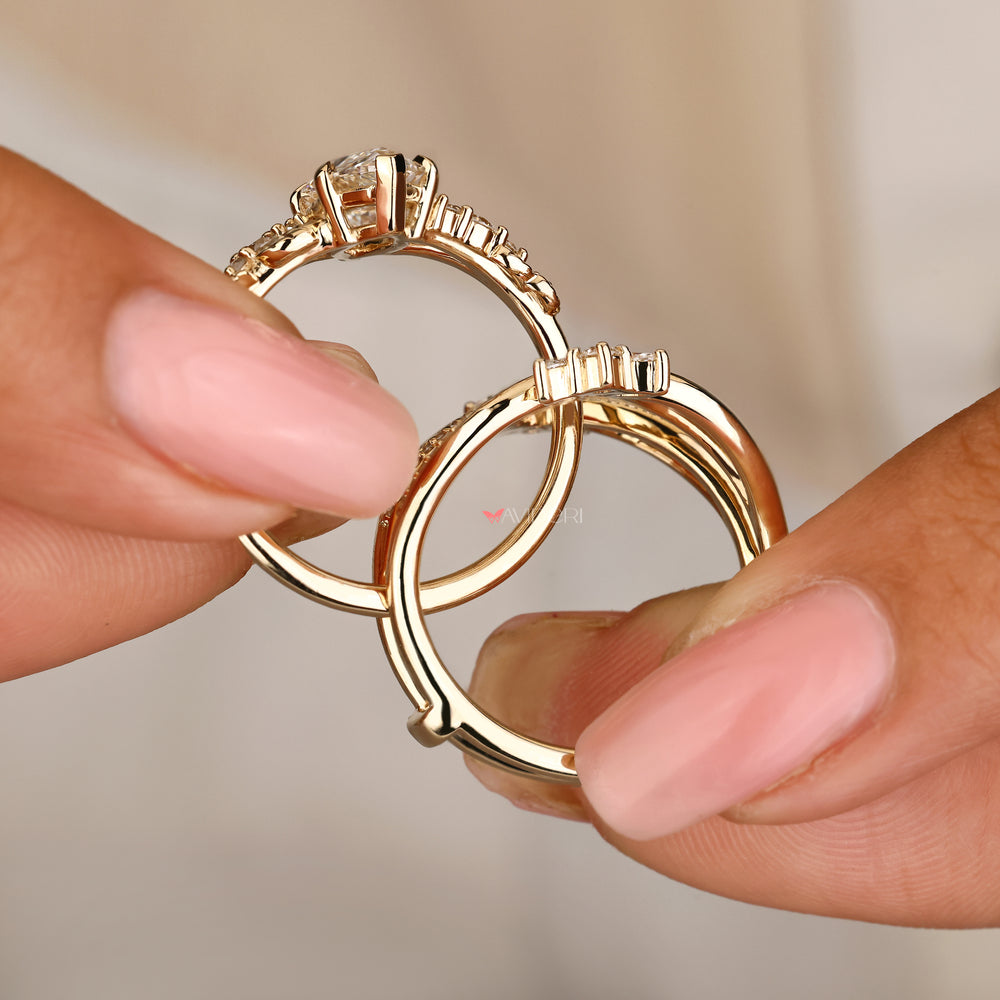 IGI certified diamond ring with nature inspired style
