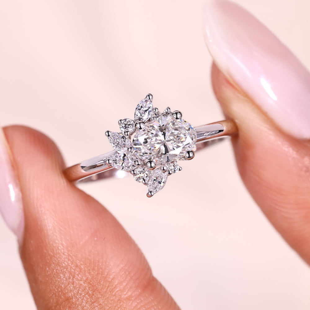Lab grown oval diamond ring with refined sparkle.
