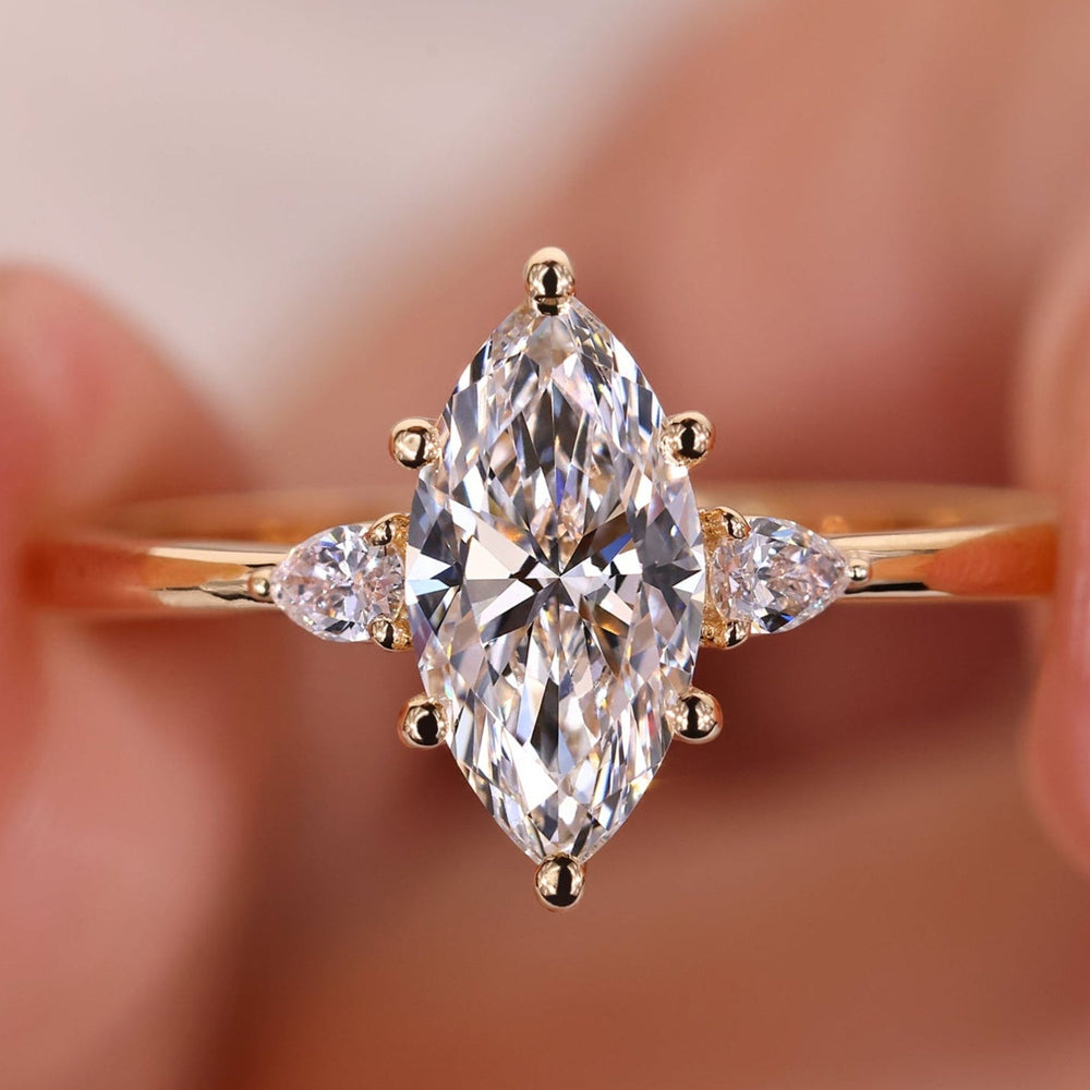 Marquise diamond ring with stunning craftsmanship.
