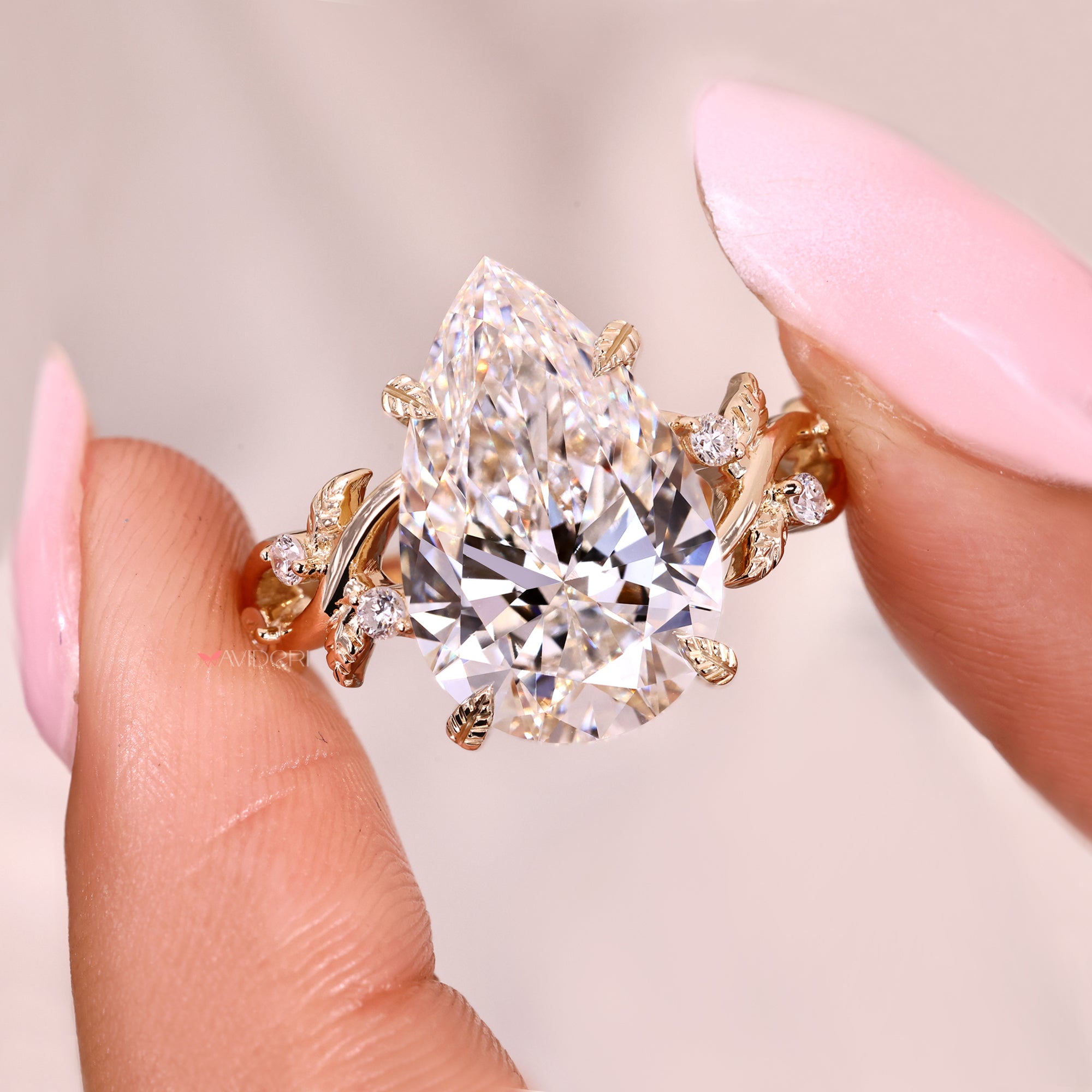 Chevron wedding band with smooth curve.