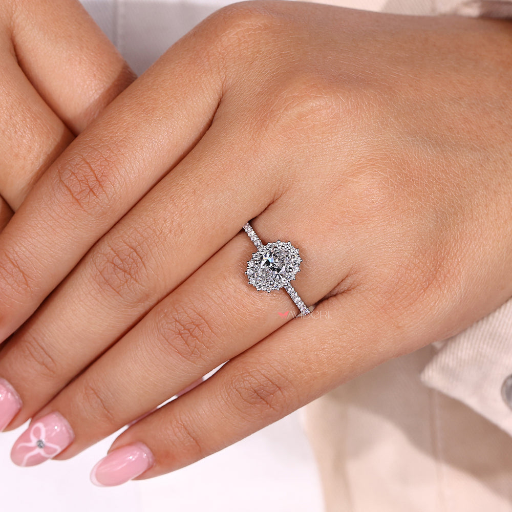 Oval halo engagement rings designed for a sophisticated look
