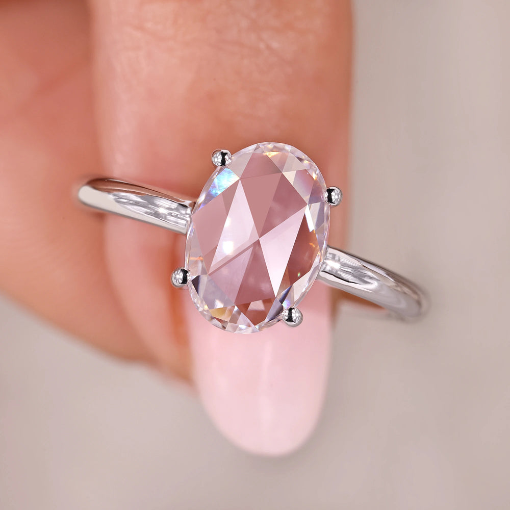 4 prong setting with lab-grown diamond ring.