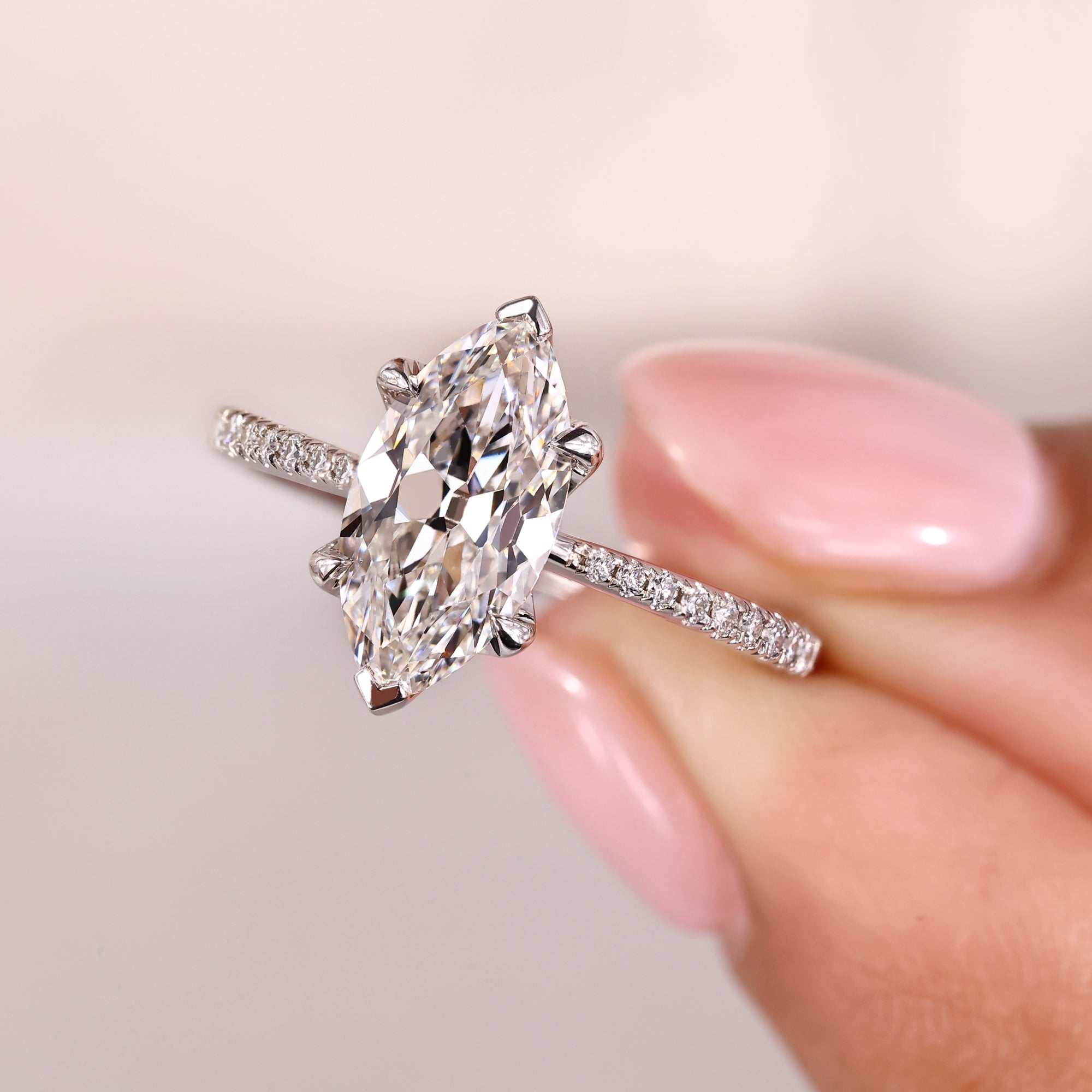 Handmade engagement ring with IGI certified Lab Grown Diamond.