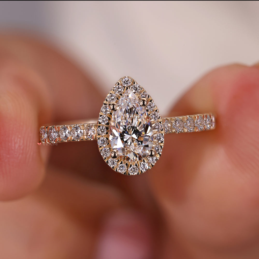 Teardrop diamond in a handmade jewellery piece by Avideri.