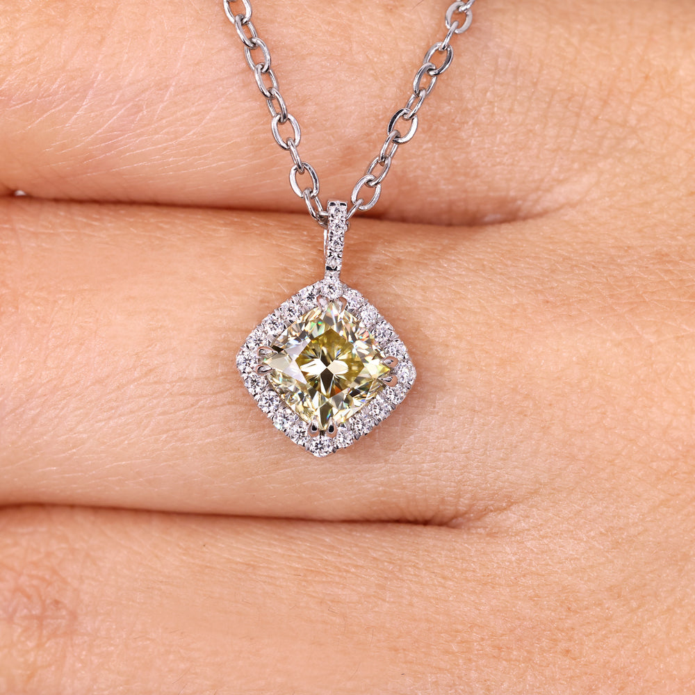 Cushion cut pendant with elegant design and brilliant sparkle.