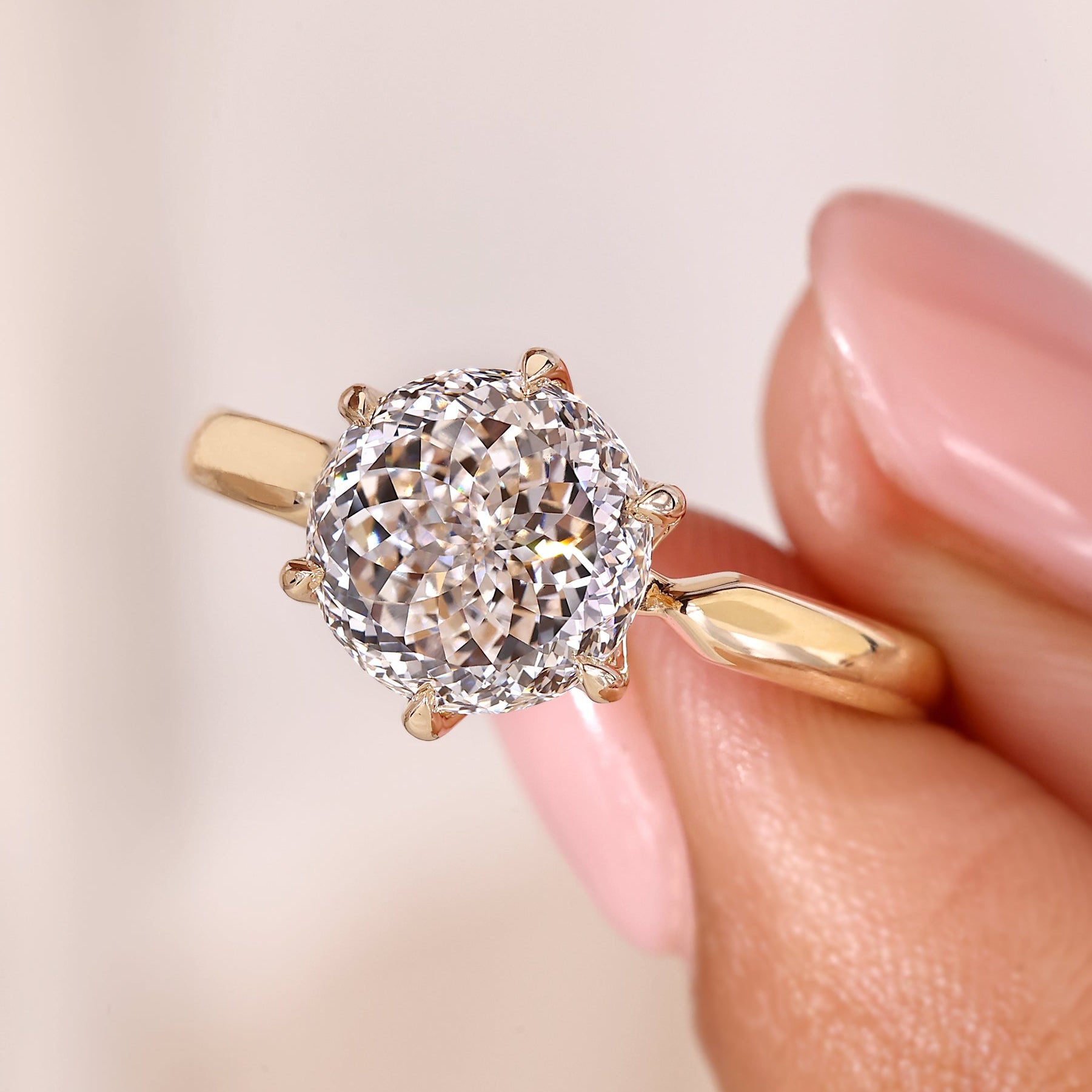 6 claw prong engagement ring with Lab Grown Diamond.