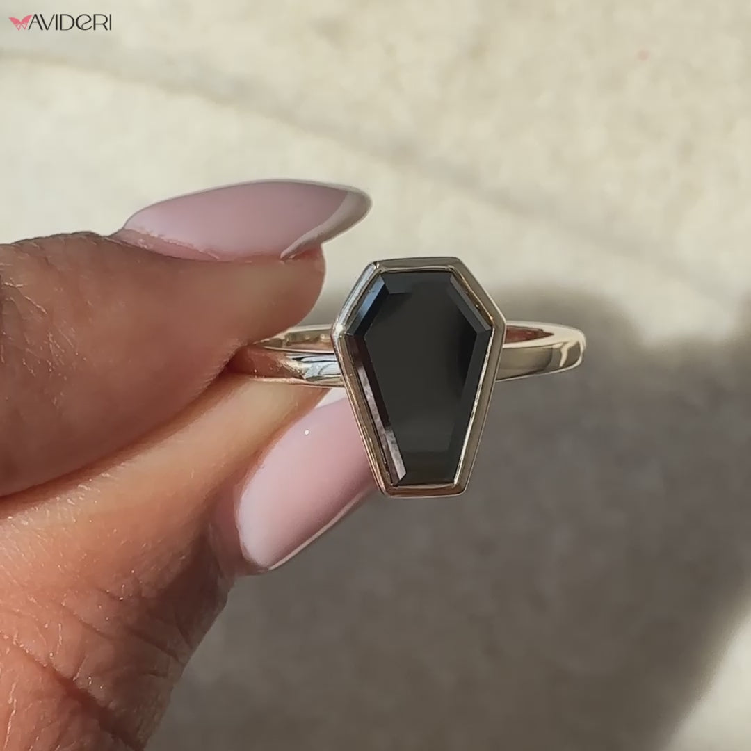 Timeless simplicity is embodied in a solitaire engagement ring.
