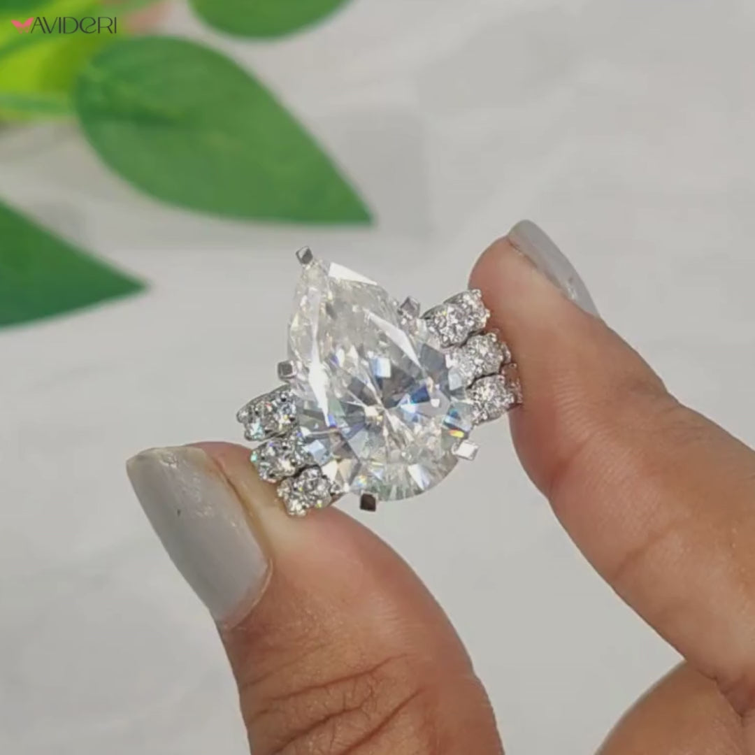 Pear Engagement Ring with Wedding Band featuring exquisite craftsmanship and custom design.