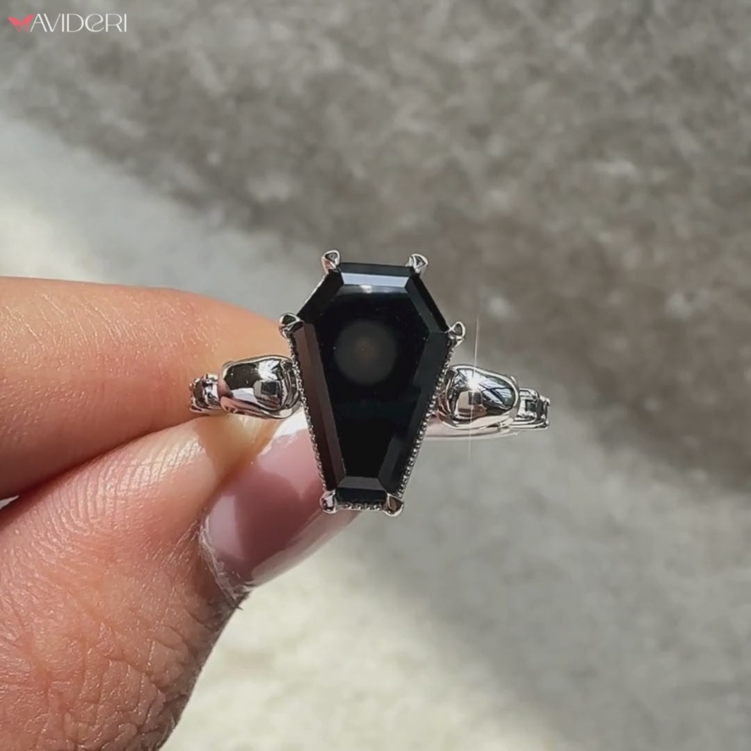 skull ring