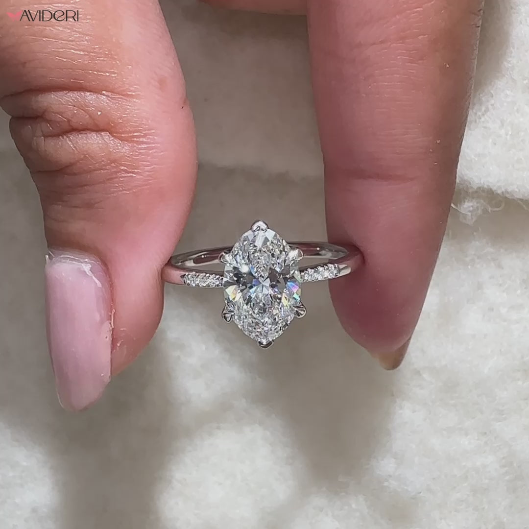 Oval and round diamond ring for special occasions.