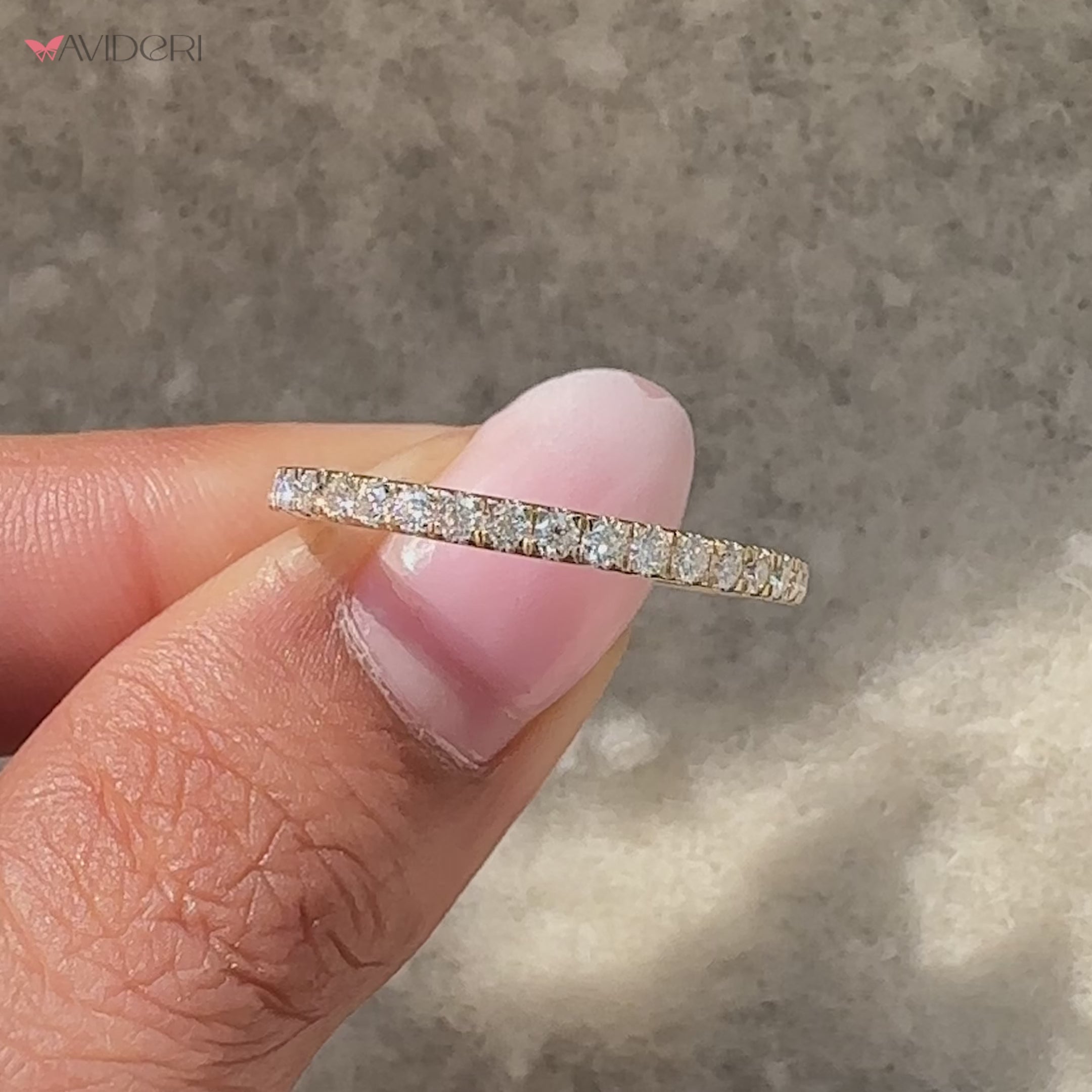 Avideri wedding band blends elegant shine with signature handcrafted detail.