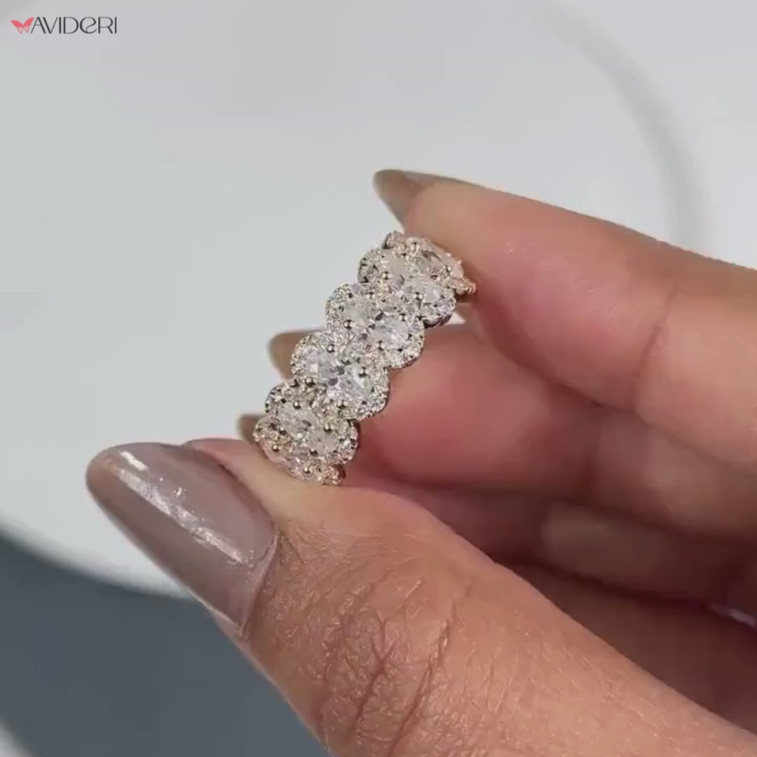 Unique wedding band from Avideri with Lab Grown Diamonds.