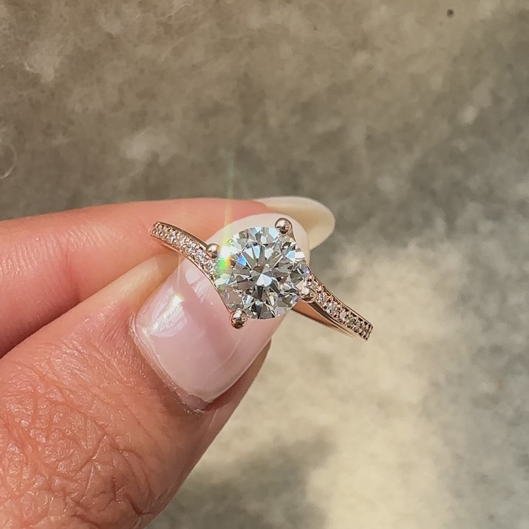 Avideri handmade round diamond ring.