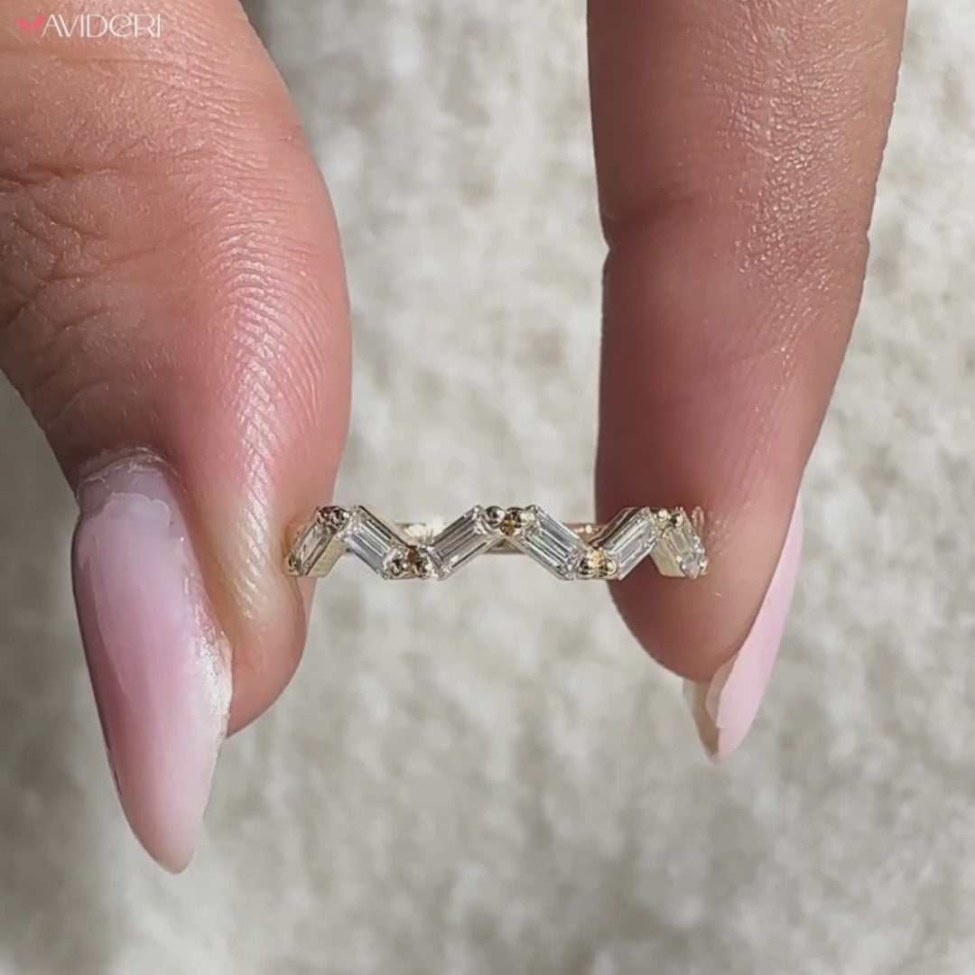 Zig zag band with diamond wedding band.