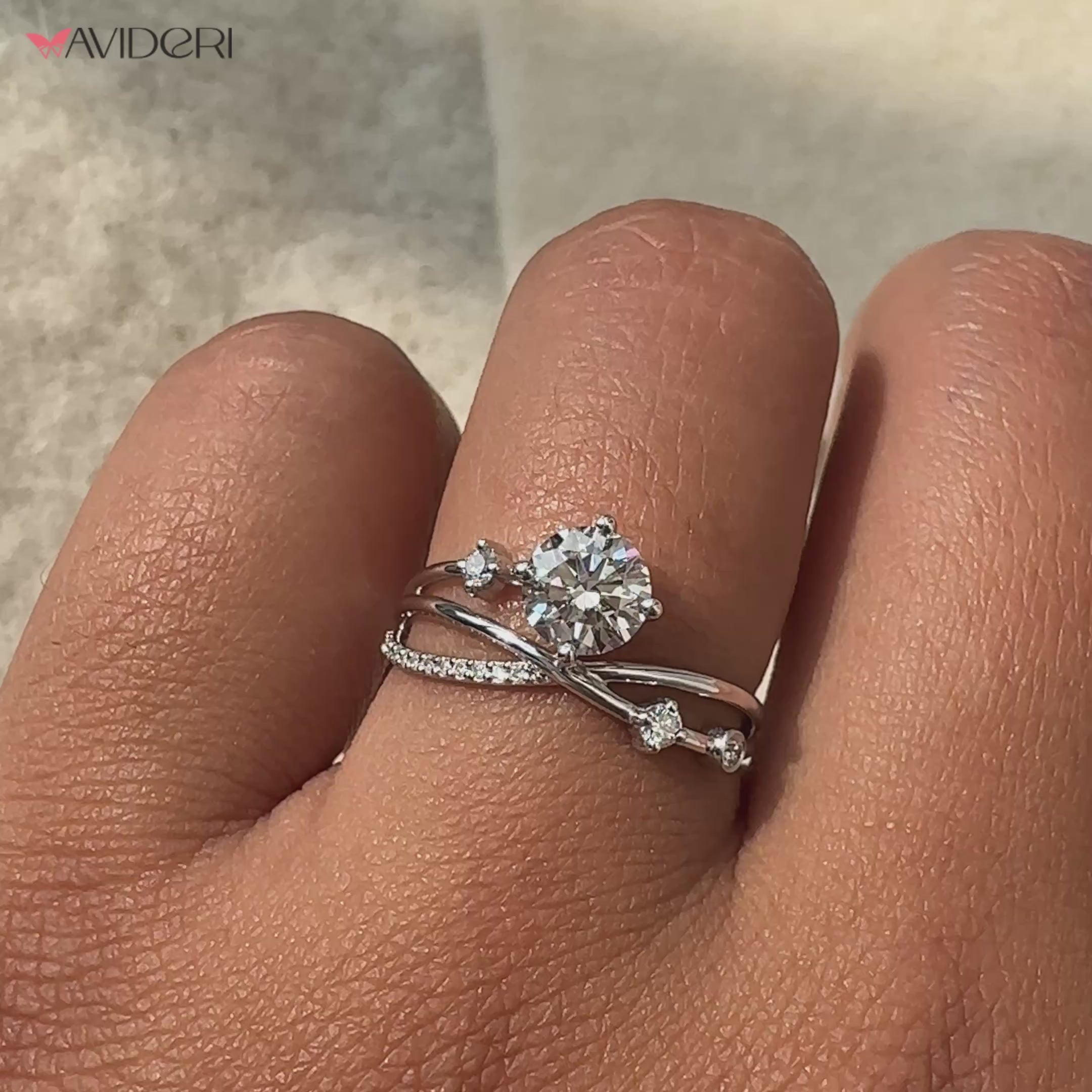 Classic round diamond engagement ring perfect for special moments.
