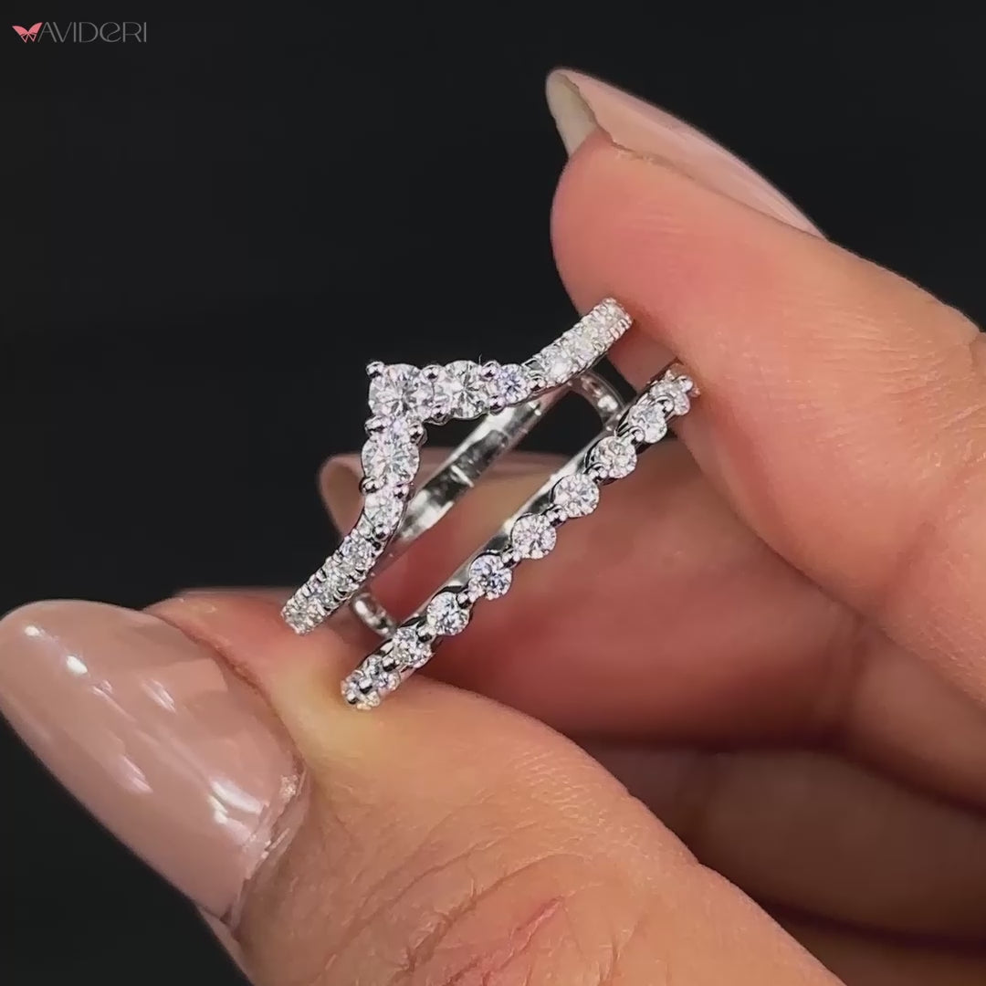 Wrap guard wedding band that fits perfectly with solitaire rings.
