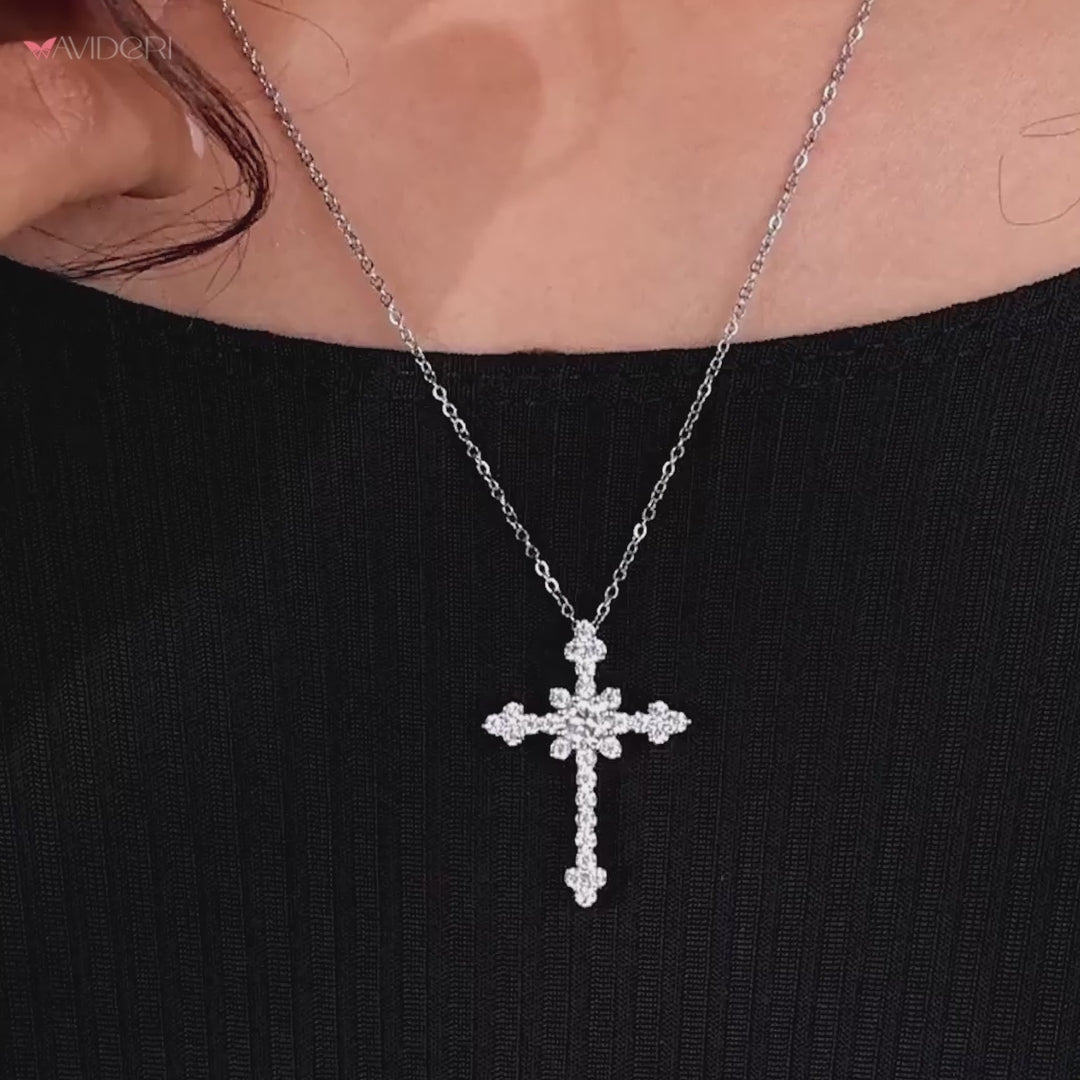 Prong setting secures stone while allowing light to enhance brilliance.