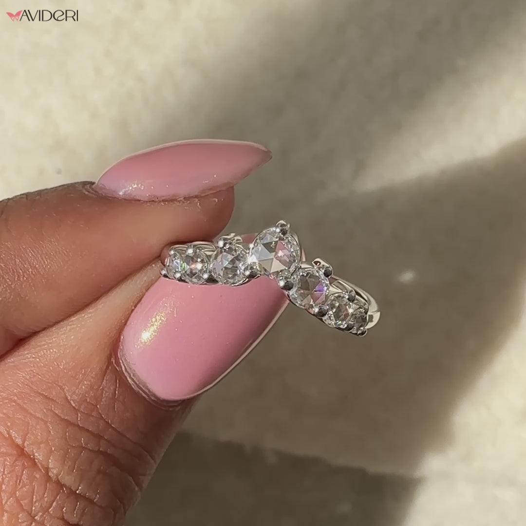 Round Rose Cut diamond wedding band set in a beautiful rose cut diamond band.
