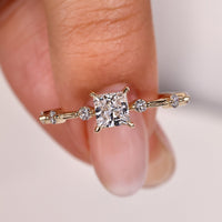 Princess Cut Diamond Engagement Ring - Yellow Gold