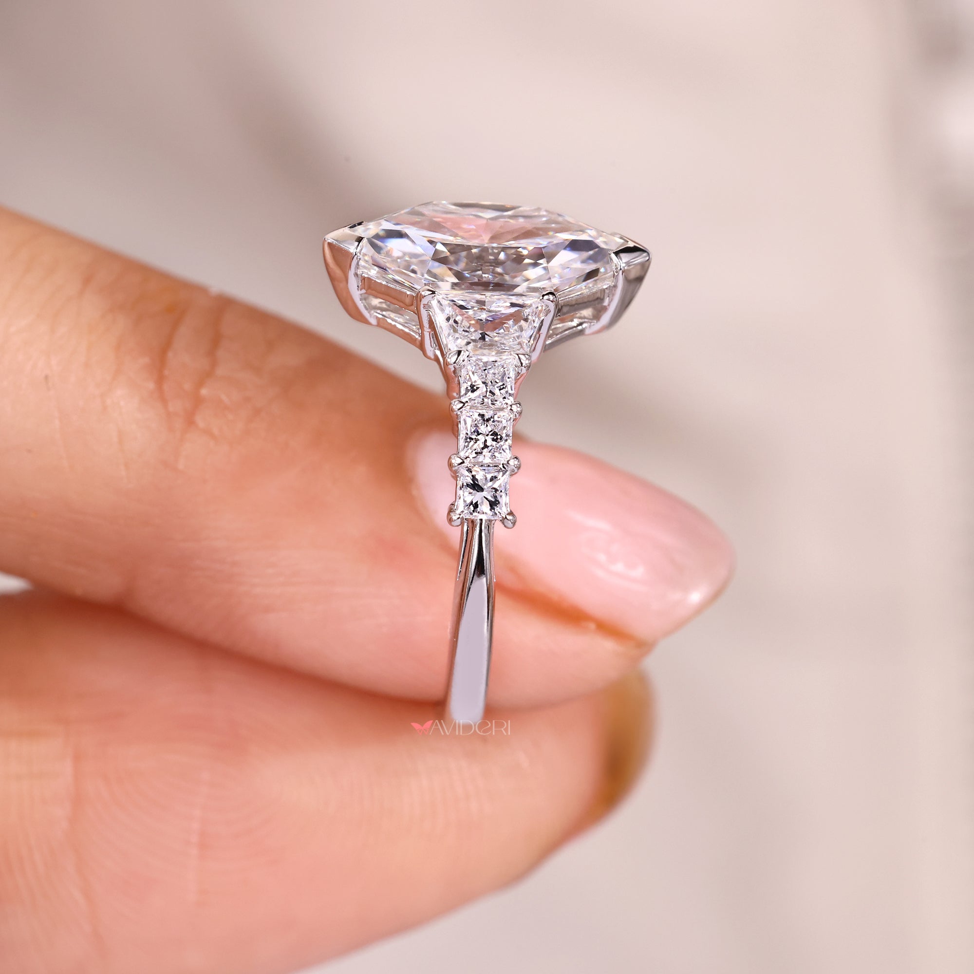 Tapered shank ring with white gold diamond ring.