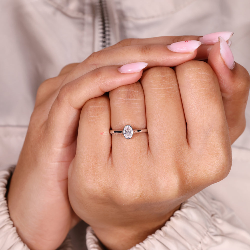 Buy engagement ring designs that reflect your true style and heart.