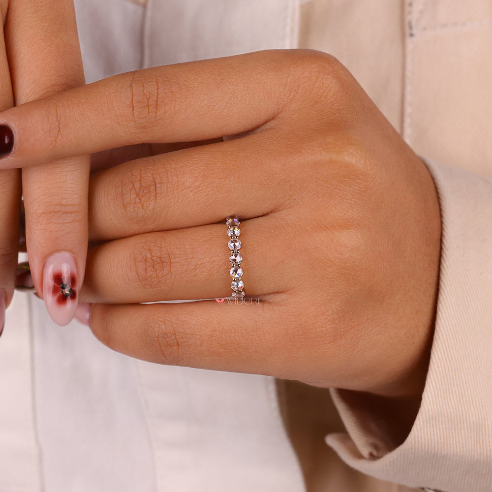 Lab grown diamond ring with a brilliant shine.
