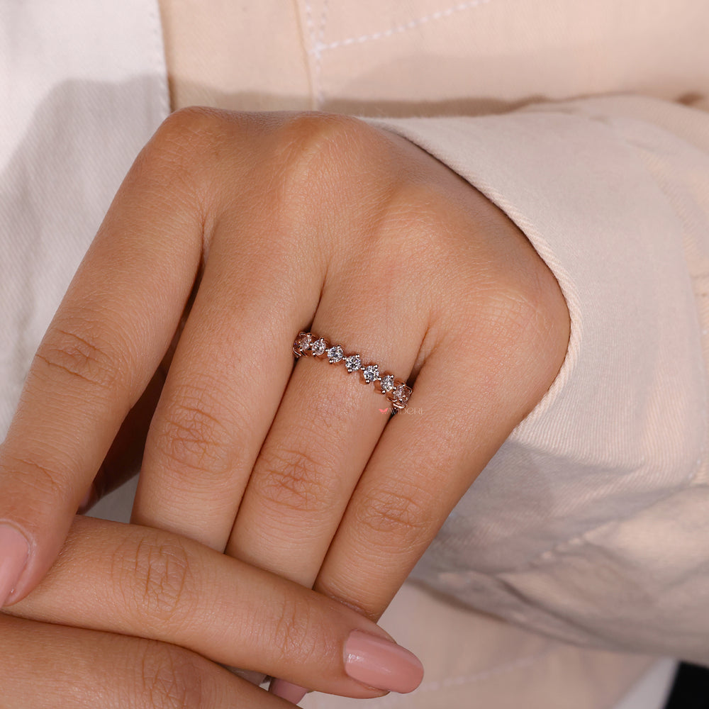 Avideri wedding band with a unique, custom design.
