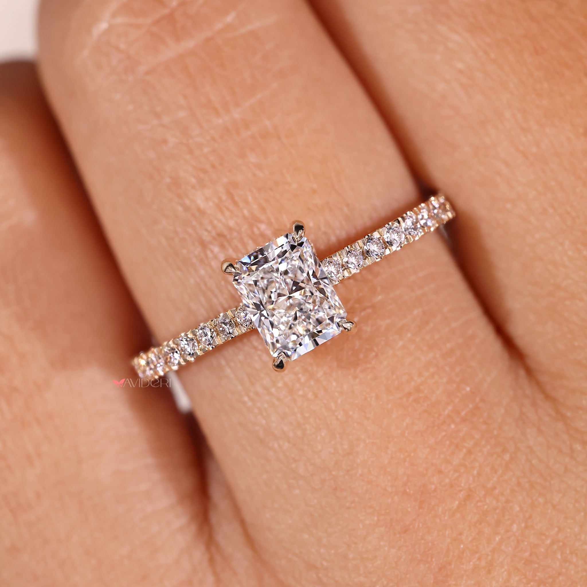 Radiant diamond ring, cathedral setting ring, avideri ring.