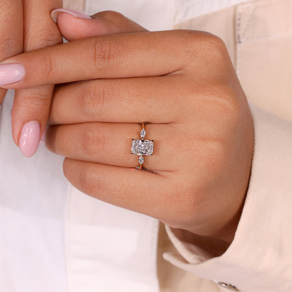 IGI certified handmade ring ensuring quality and authenticity in every detail.
