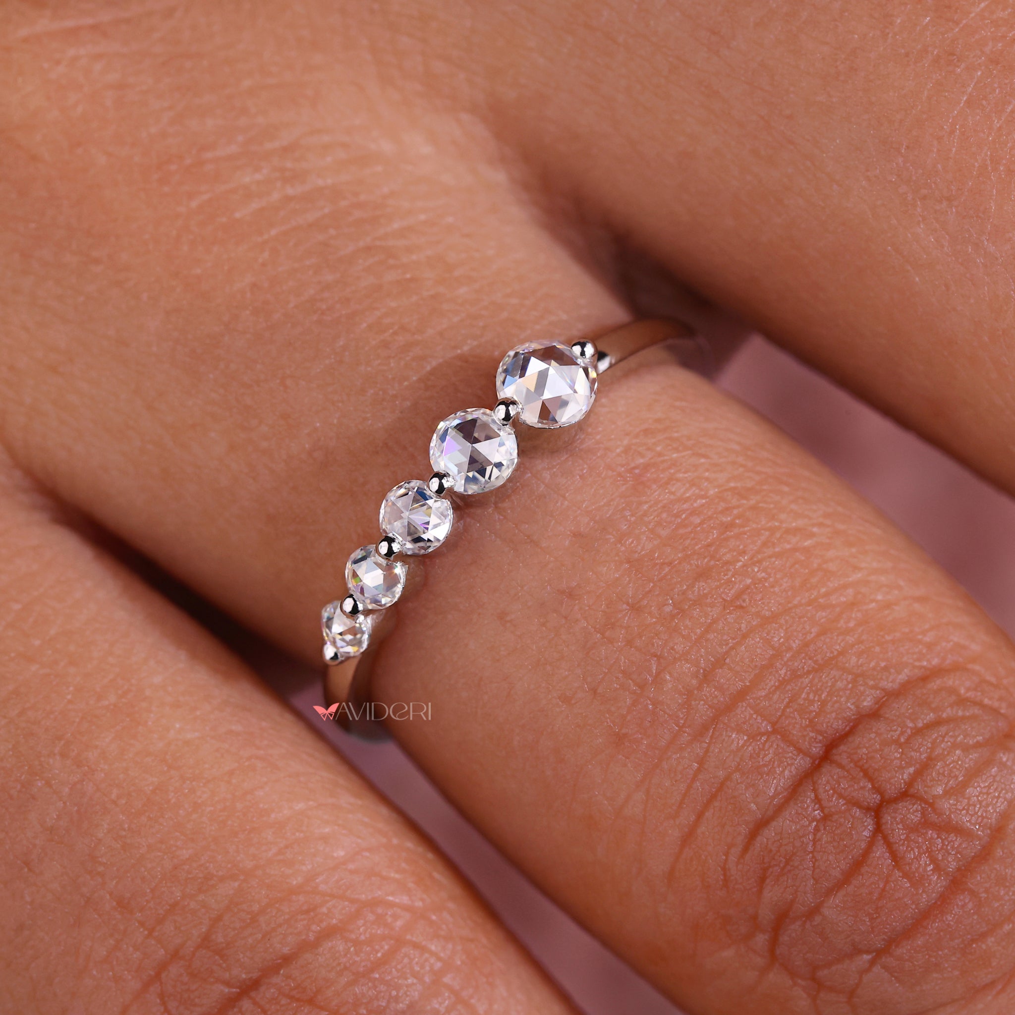 Rose cut wedding band with vintage-inspired details.
