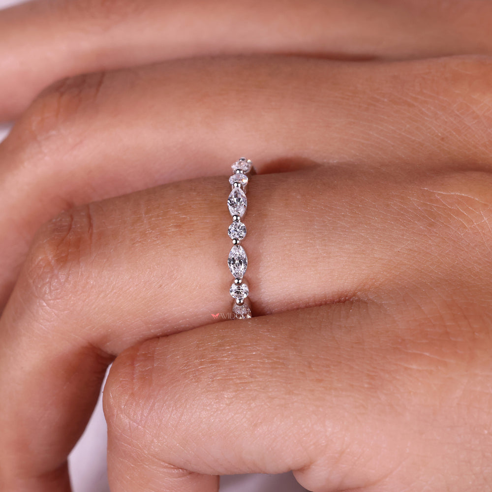 Unique handmade jewelry designed with care and attention to detail.
