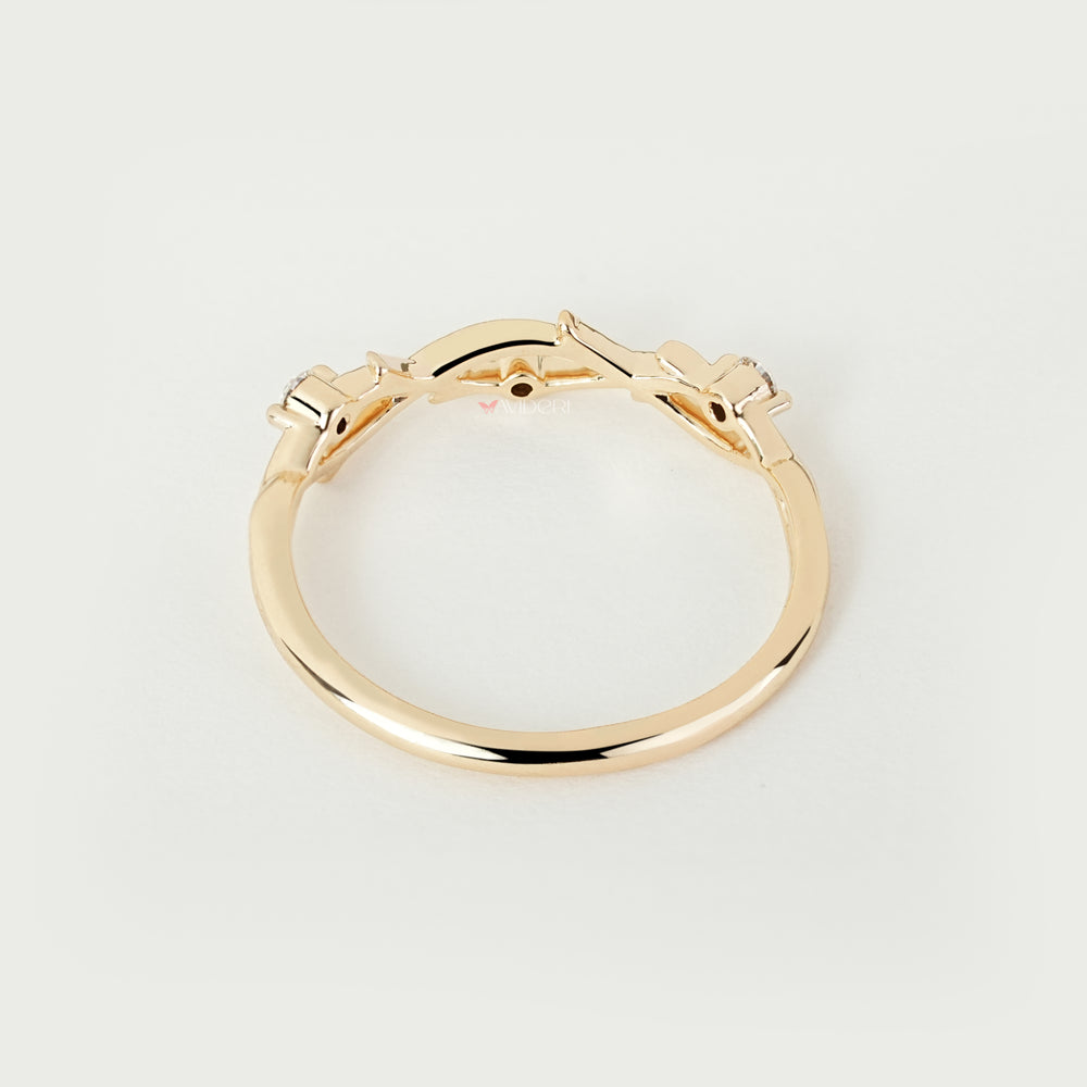 Round diamond twisted wedding band with nature inspired style

