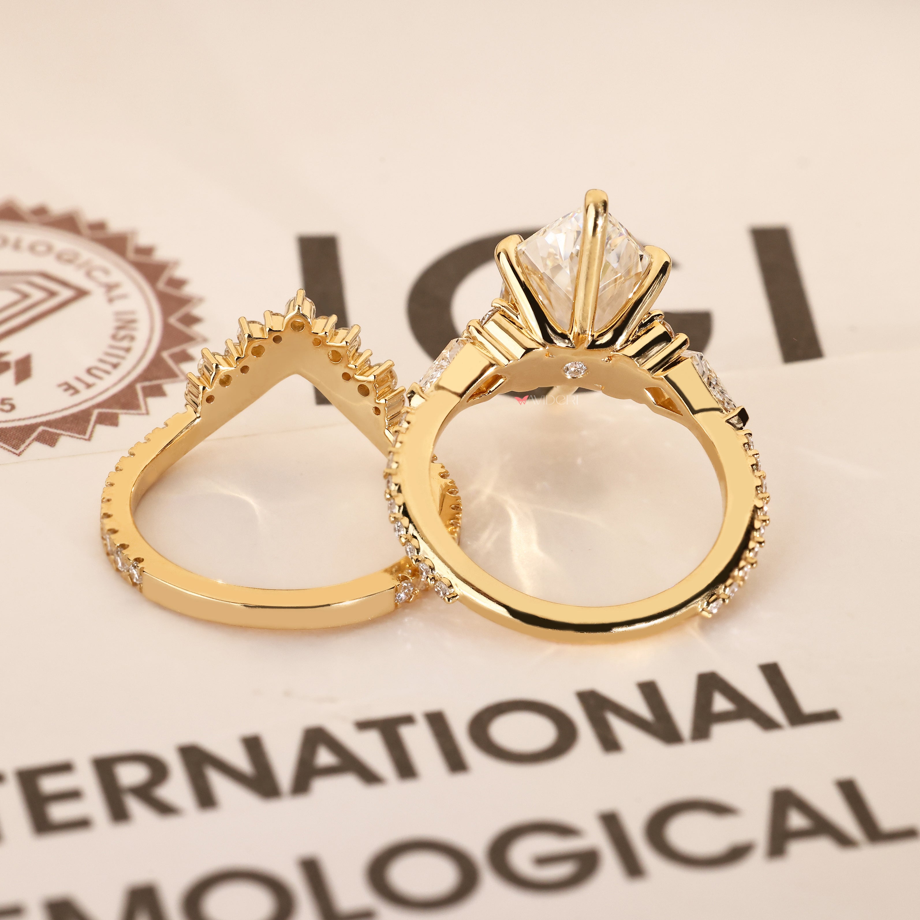 Six claw prong Dutch marquise ring handmade.
