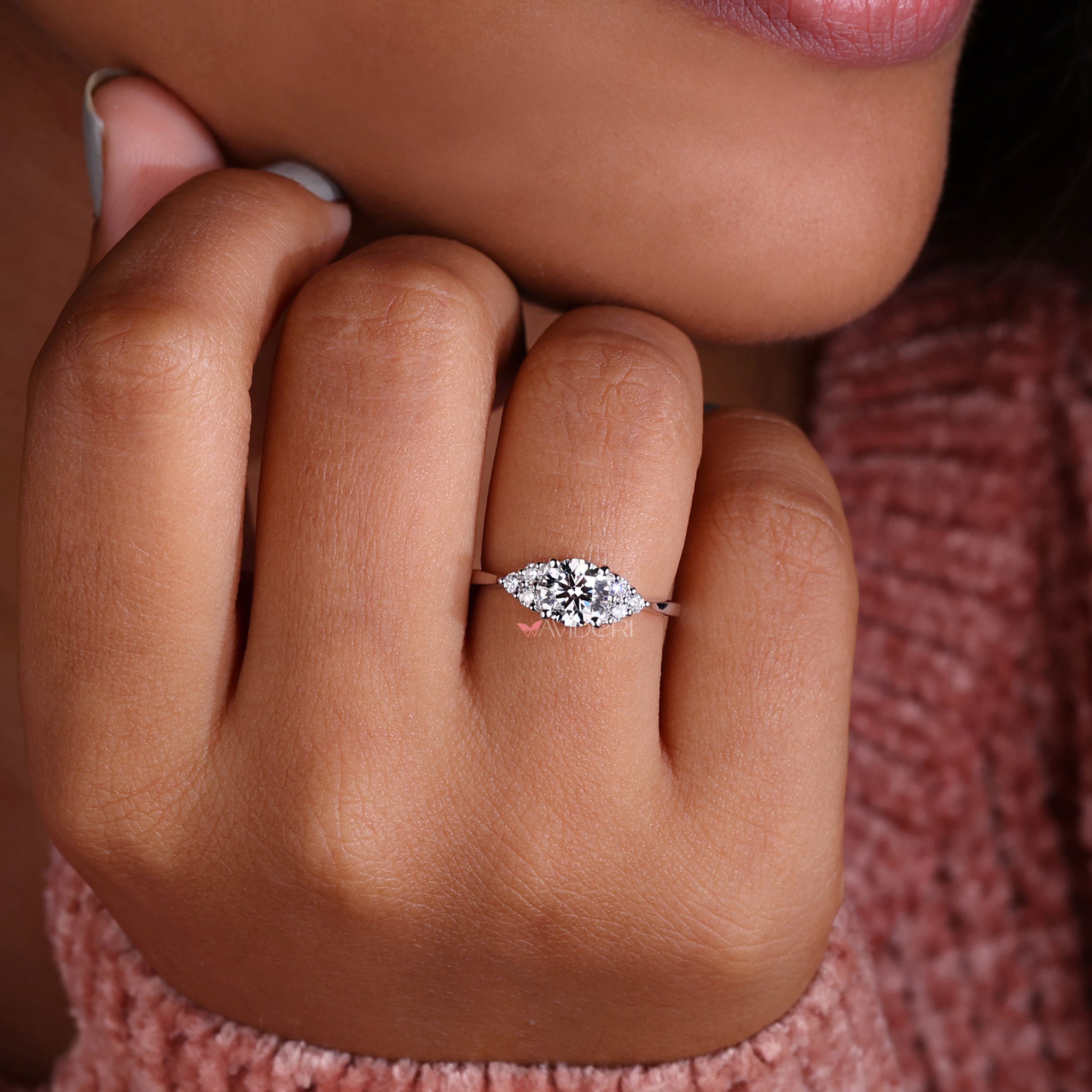 Beautiful Round Cut Diamond Ring with impeccable clarity and shine.