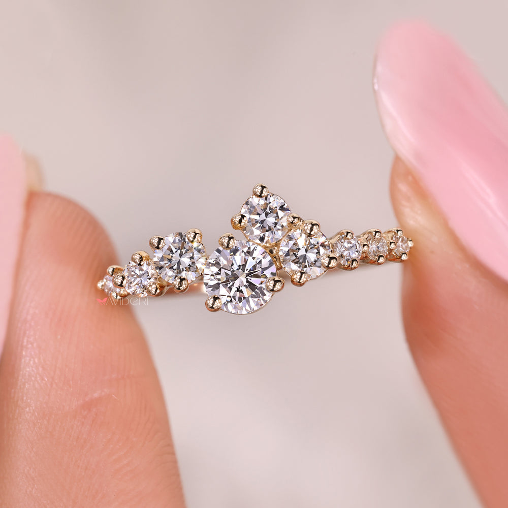 IGI certified lab grown round diamond engagement ring.