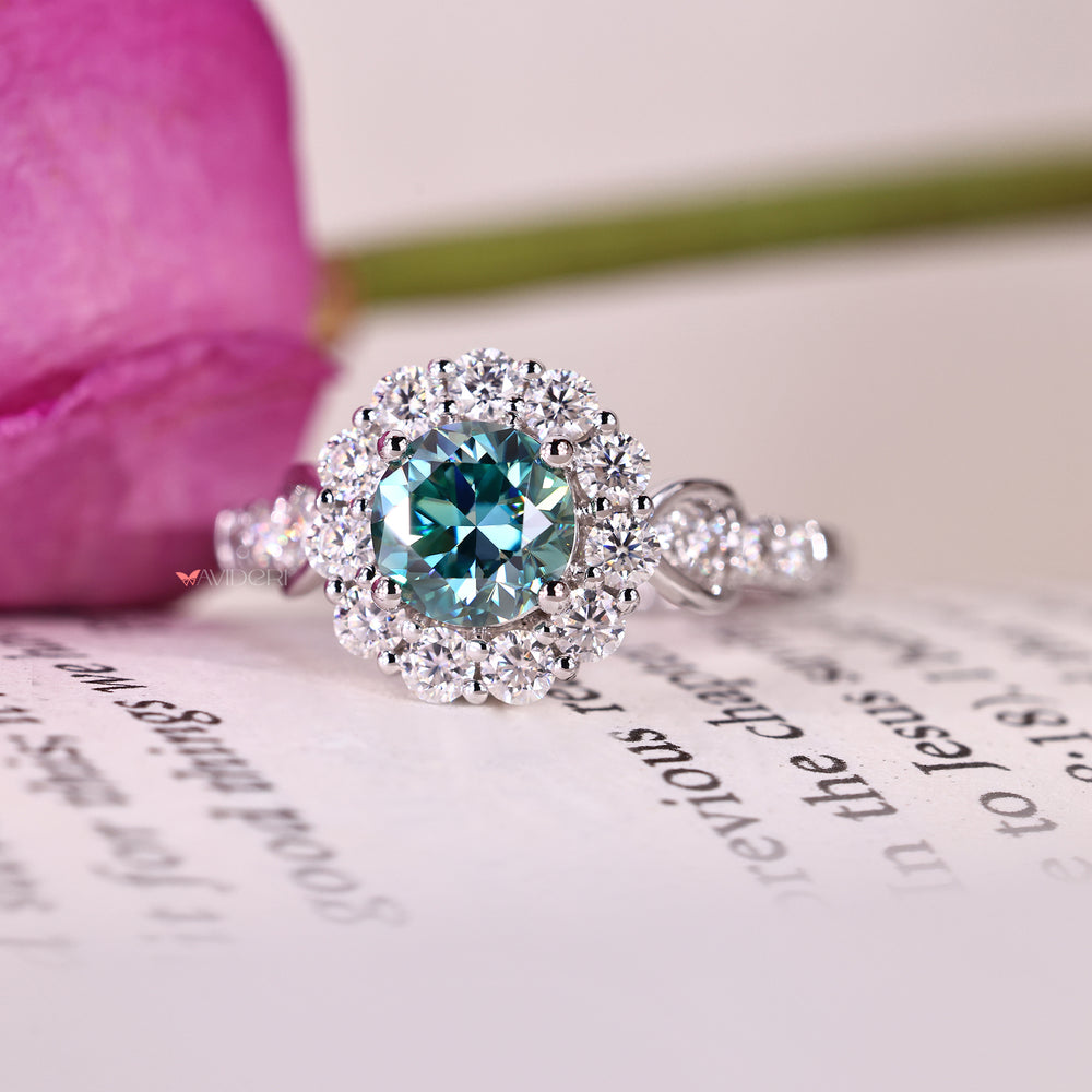 Prong setting ring for a secure and stylish look.
