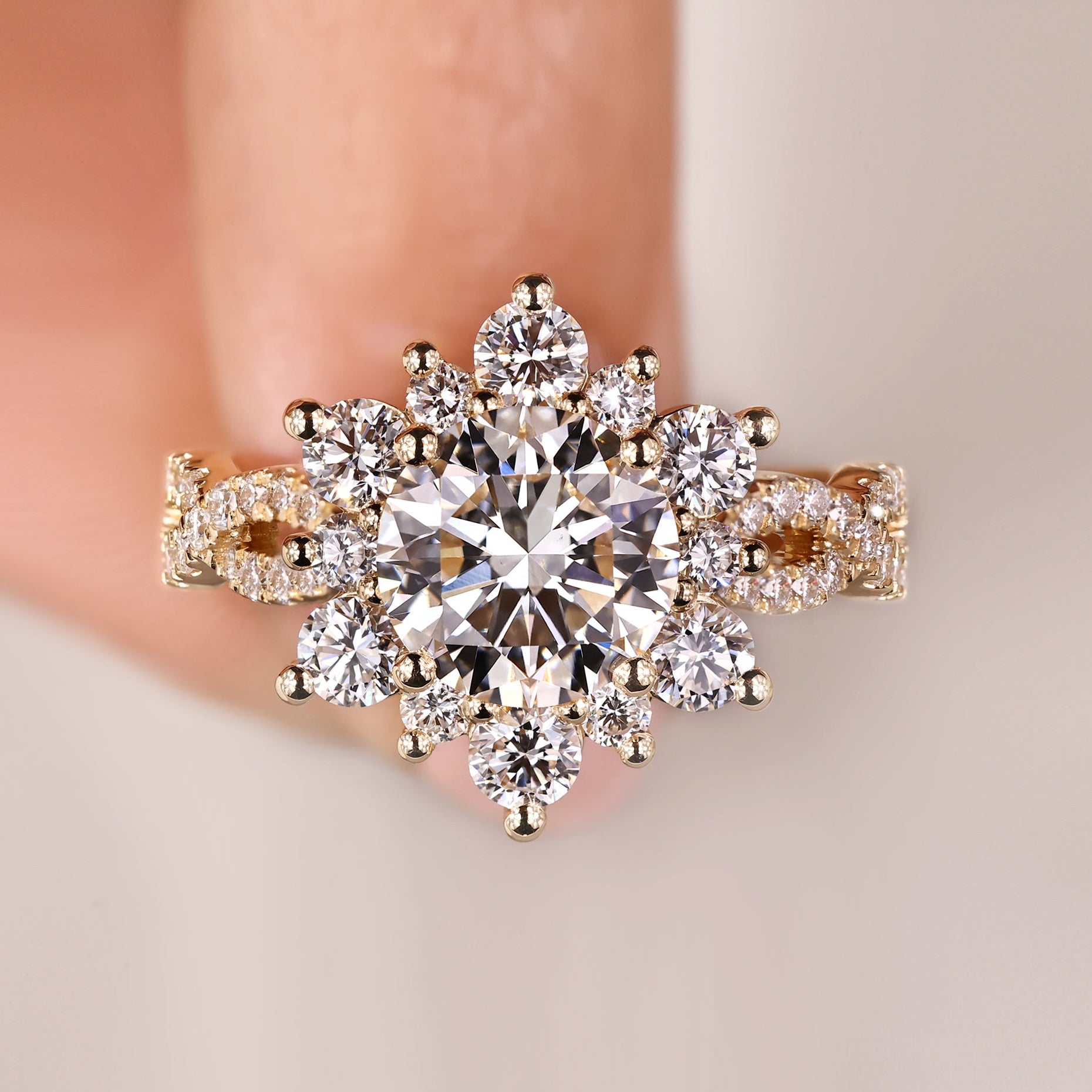 Cluster Setting Round Diamond Engagement Ring