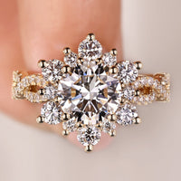 Cluster Setting Round Diamond Engagement Ring