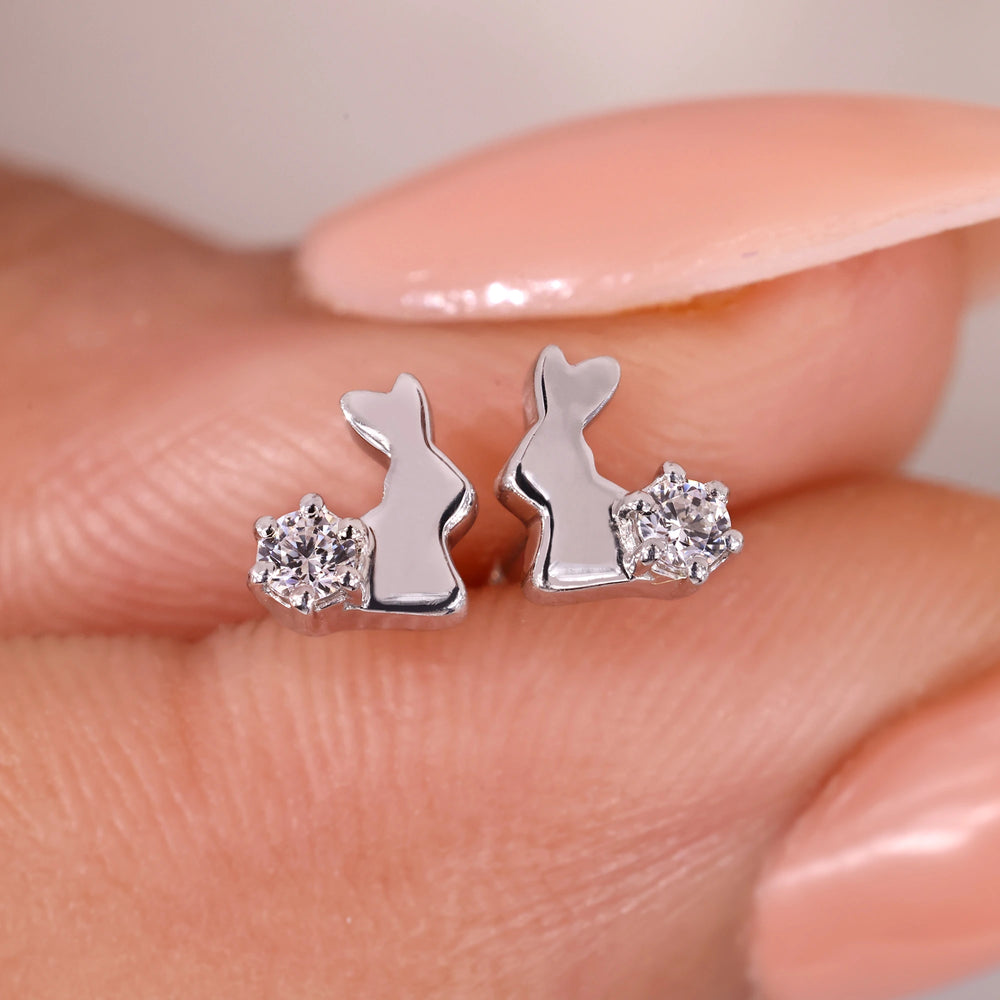 Handmade stud diamond earrings with Lab Grown Diamond shine.