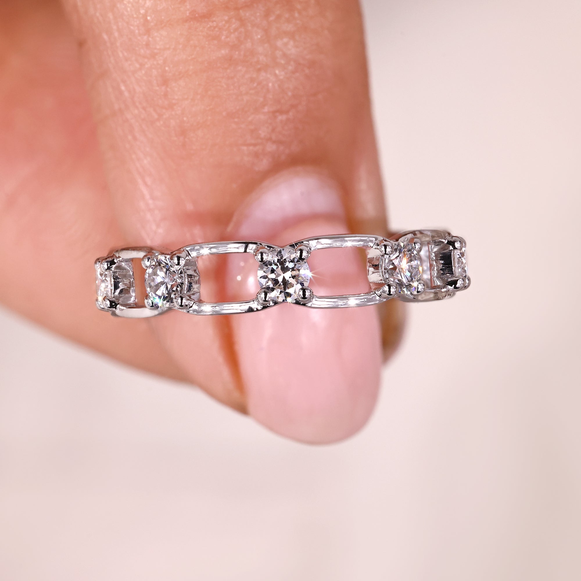 Handmade jewelry with avideri band.