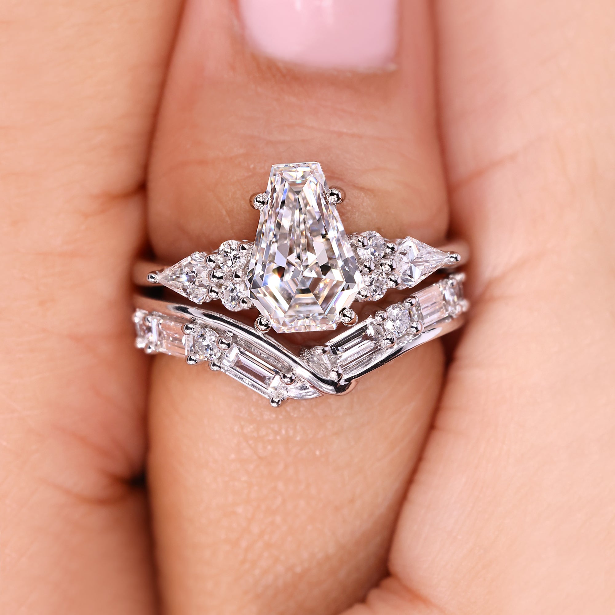 Handmade bridal set with tapered shank details.