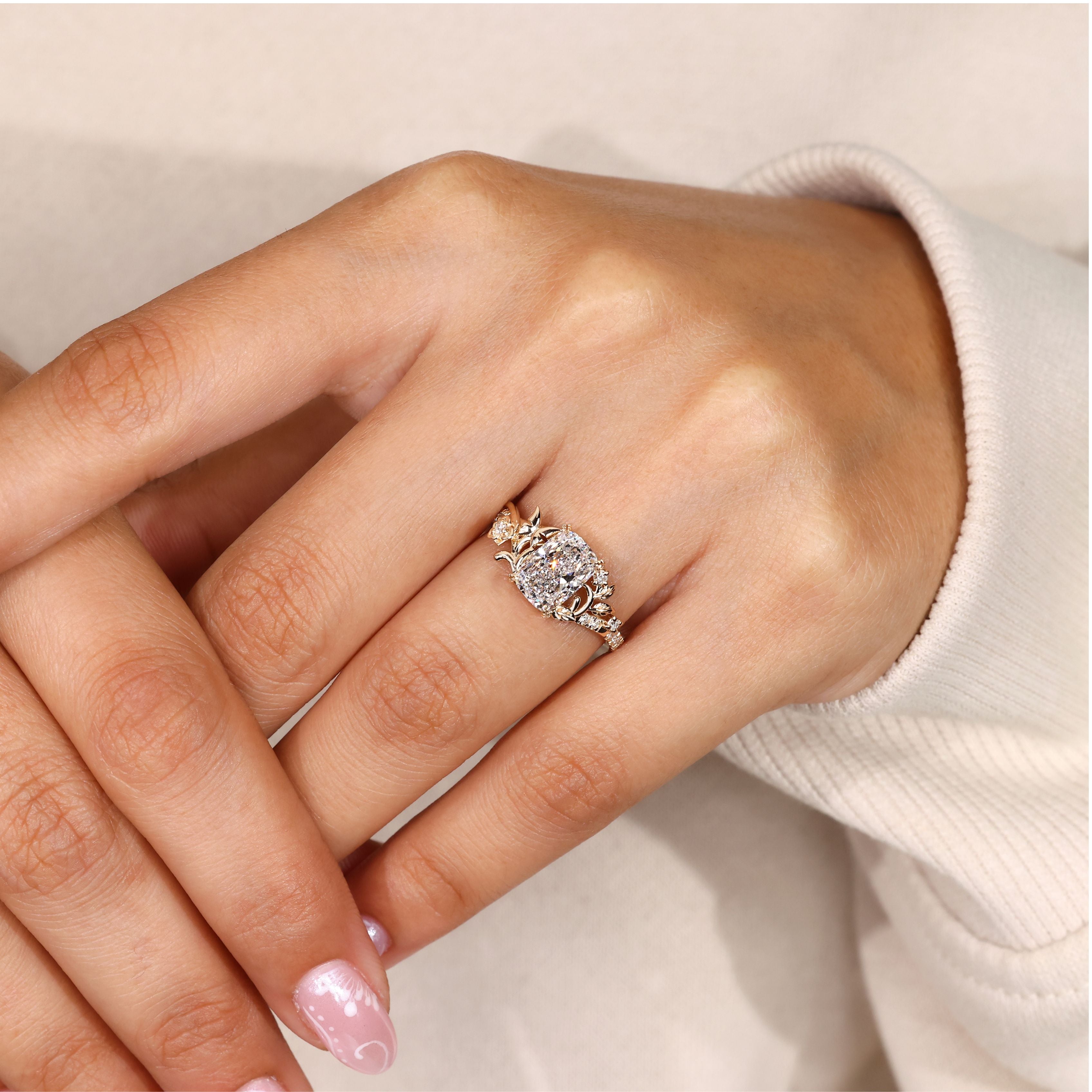 IGI certified Cushion diamond ring handmade.
